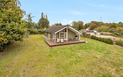 Henninge - 300M from the Sea