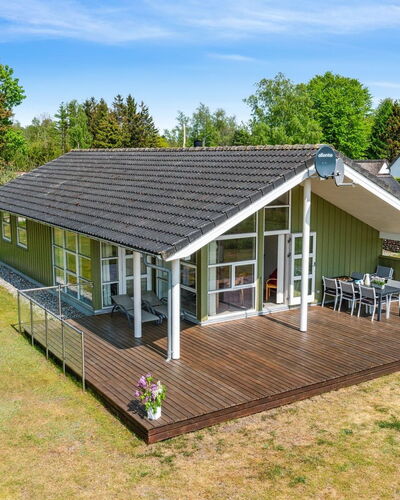 Henninge - 300M from the Sea