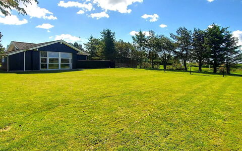 Thorin - 100M from the Sea: Dachdecken, Hütte, Haus, Dach, Zuhause, Bauernhaus, Hütte, Estate, Dorf