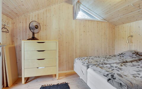 Arwed - from the Sea: Holz, Decke, Interior Design, Flooring, Fussboden, Schlafzimmer, Zimmer, Bettdecke, Linens, Bett