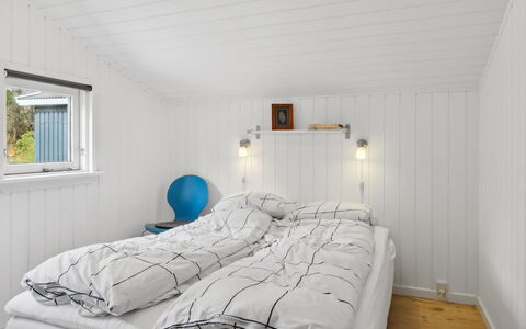 Aleia - 1.6Km from the Sea: Holz, Schlafzimmer, Decke, Bettdecke, Bedding, Bett, Zuhause, Bettrahmen, Linens, Planke