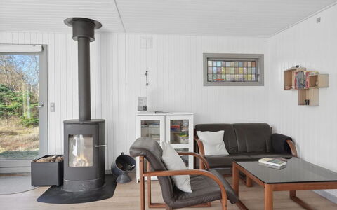 Tarja - 150M from the Sea: Flooring, Fussboden, Holz, Möbel, Interior Design, Holzboden, Zimmer, Wohnzimmer, Decke, Zuhause