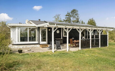 Tarja - 150M from the Sea: Dachdecken, Hütte, Haus, Dach, Zuhause, Bauernhaus, Hütte, Estate, Dorf