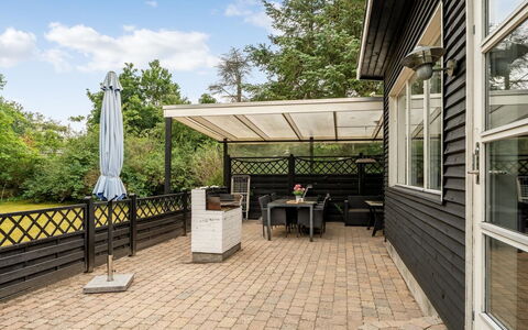 Raya - 250M from the Sea: Holz, Veranda, Möbel, Deck, Fussboden, Gartenmöbel, Schatten, Tisch Im Freien, Outdoor Struktur, Hartholz