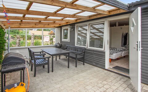 Svend - 1.5Km from the Sea: Holz, Zuhause, Tür, Veranda, Holzbeize, Deck, Abstellgleis, Hartholz, Outdoor Struktur