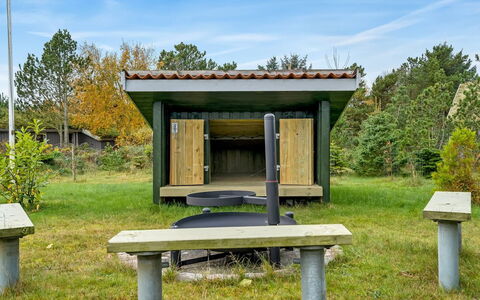 Birghir - 1.5Km from the Sea: Hütte, Schuppen, Hütte, Bauernhaus, Prärie, Hütte, Scheune, Blockhaus, Gartenbauten