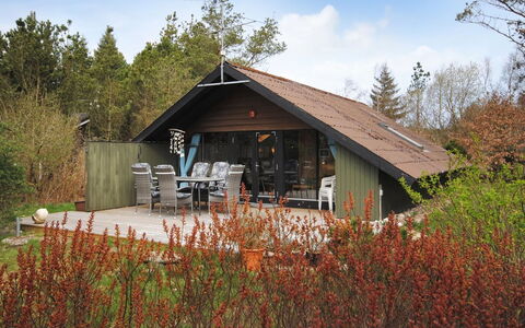 Deni - 4Km from the Sea: Zuhause, Wohngebiet, Haus, Hütte, Dach, Grundstueck, Abstellgleis, Garten, Estate, Rasen