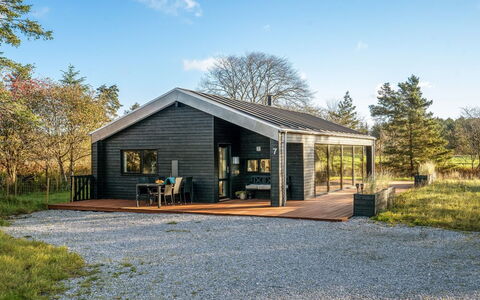 Remko - 1.5Km from the Sea: Hütte, Zuhause, Haus, Dach, Veranda, Estate, Abstellgleis, Gartenbauten, Bauernhaus, Garten