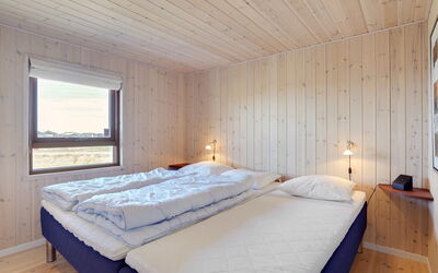 Tjarko - 100M from the Sea