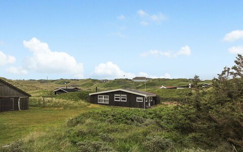 Nea - 234M from the Sea: Haus, Zuhause, Tür, Dach, Hütte, Estate, Garten, Schatten, Abstellgleis, Garten