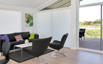 Ugot - 750M from the Sea