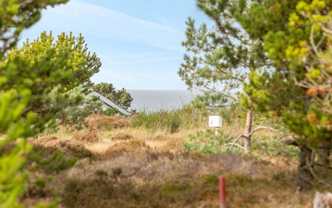 Bille - 200M from the Sea: Die Architektur, Dach, Zuhause, Verbundwerkstoff, Daylighting, Abstellgleis, Auffahrt