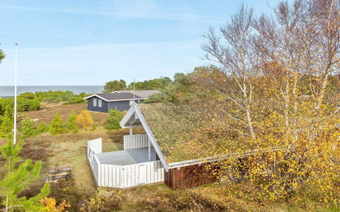 Bille - 200M from the Sea: Die Architektur, Dach, Zuhause, Verbundwerkstoff, Daylighting, Abstellgleis, Auffahrt