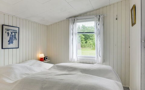 Gangulf - 150M from the Sea: Holz, Schlafzimmer, Decke, Bettdecke, Fussboden, Bett, Bedding, Flooring, Zuhause, Linens