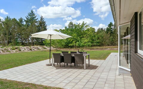 Alona - 250M from the Sea: Flooring, Öffentlicher Raum, Möbel, Fussboden, Grundstueck, Gartenmöbel, Garten, Schatten, Stuhl, Landscaping