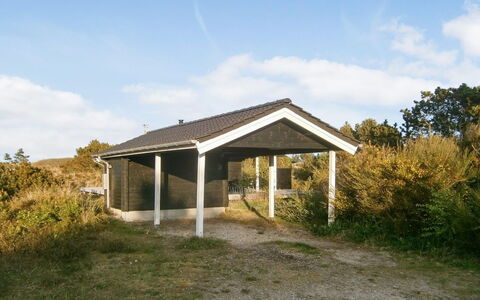 Lewe - 150M from the Sea: Blau, Strauch, Hütte, Ground, Garten, Estate, Schatten, Landscaping, Bauernhaus, Eco Hotel