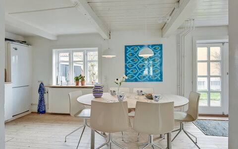 Gunulf - 150M from the Sea: Möbel, Interior Design, Flooring, Fussboden, Esszimmer, Holz, Decke, Stuhl, Tabelle, Light Fixture