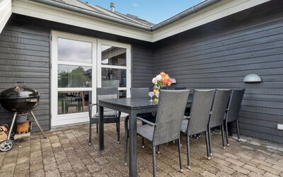 Thorwith - 150M from the Sea