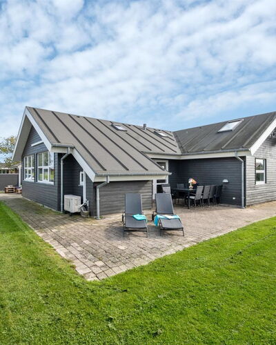 Thorwith - 150M from the Sea