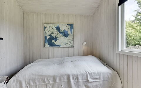 Giertrud - 500M from the Sea: Holz, Schlafzimmer, Flooring, Decke, Fussboden, Interior Design, Bettdecke, Bedding, Linens, Bett