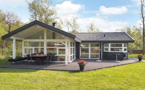 Riaan - 200M from the Sea: Gartenbauten