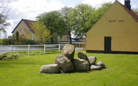 Thia - 4Km to the Fjord: Wohngebiet, Dach, Vorort, Auffahrt, Estate, Kamin