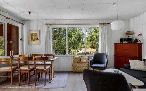 Alflak - 5.2Km from the Sea: Möbel, Interior Design, Flooring, Fussboden, Holz, Decke, Couch, Wohnzimmer, Holzboden, Zimmer