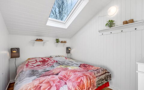 Caya - 450M to the Fjord: Flooring, Interior Design, Holz, Fussboden, Treppe, Decke, Holzbeize, Holzboden, Hartholz, Geländer