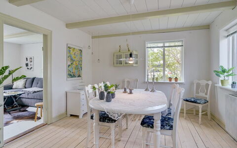 Nevis - 1.5Km from the Sea: Möbel, Interior Design, Stuhl, Flooring, Tabelle, Resort, Fussboden, Decke, Zimmer, Eco Hotel