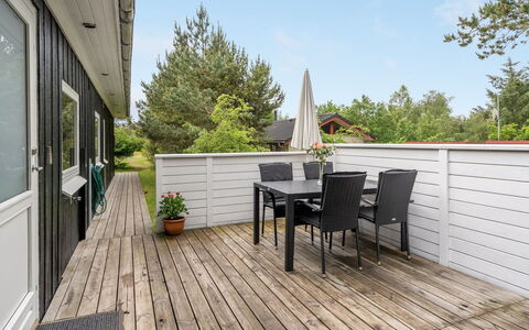 Jaskirt - 125M from the Sea: Holz, Holzboden, Flooring, Fussboden, Hartholz, Planke, Deck, Holzbeize, Zuhause, Veranda