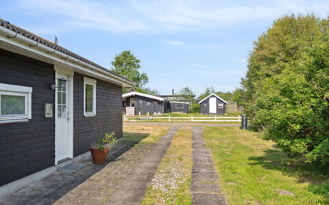 Jil - 750M from the Sea: Die Architektur, Dach, Zuhause, Verbundwerkstoff, Daylighting, Abstellgleis, Auffahrt