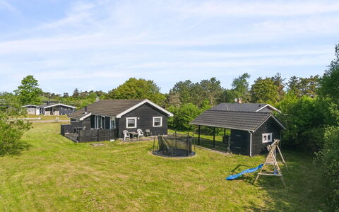 Jil - 750M from the Sea: Die Architektur, Dach, Zuhause, Verbundwerkstoff, Daylighting, Abstellgleis, Auffahrt