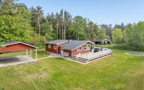 Mainio - 800M from the Sea: Dach, Haus, Zuhause, Hütte, Abstellgleis, Estate, Auffahrt, Gartenbauten, Garten, Schuppen