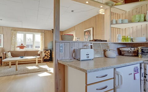 Afrim - 694M from the Sea: Holz, Interior Design, Flooring, Möbel, Fussboden, Decke, Zimmer, Küche, Countertop, Cabinetry