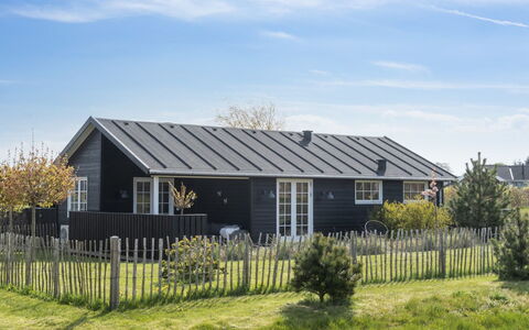Mojsej: Gras, Gebäude, Dach, Haus, Zuhause, Hütte, Abstellgleis, Grundstueck, Tür, Bauernhaus