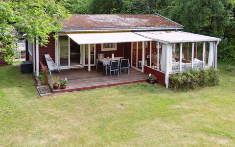 Rahilka - 700M from the Sea: Möbel, Interior Design, Flooring, Holz, Fussboden, Decke, Holzboden, Stuhl, Tabelle, Beleuchtung
