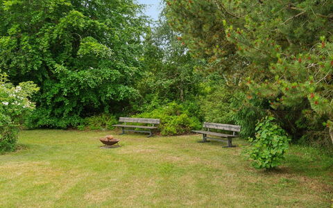Merita - 1.1Km from the Sea: Wohnung, Schatten, Balkon, Stuhl, Zaun, Gartenmöbel, Aluminium, Kunstrasen