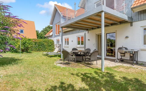Ettie - 6Km from the Sea: Zuhause, Haus, Dach, Hütte, Estate, Schatten, Rasen, Veranda, Garten, Bauernhaus