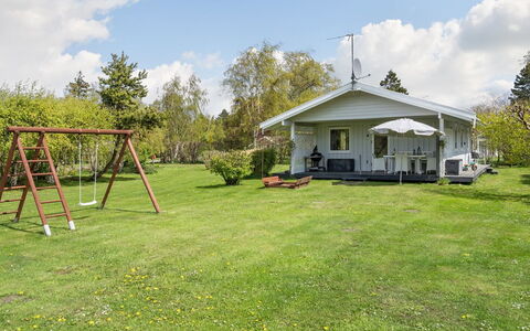 Erva - 495M from the Sea: Dach, Haus, Zuhause, Hütte, Abstellgleis, Estate, Auffahrt, Gartenbauten, Garten, Schuppen