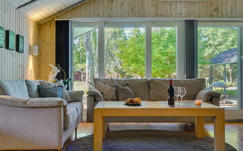 Sida - 600M from the Sea: Möbel, Interior Design, Flooring, Holz, Couch, Fussboden, Decke, Wohnzimmer, Zimmer, Holzboden