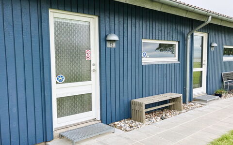 Gudke - 50M from the Sea: Möbel, Interior Design, Flooring, Holz, Fussboden, Decke, Holzboden, Stuhl, Tabelle, Beleuchtung