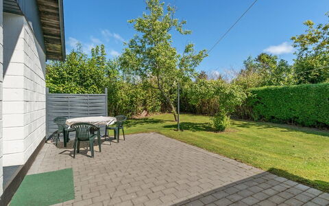 Suni - 400M from the Sea: Blau, Strauch, Hütte, Ground, Garten, Estate, Schatten, Landscaping, Bauernhaus, Eco Hotel