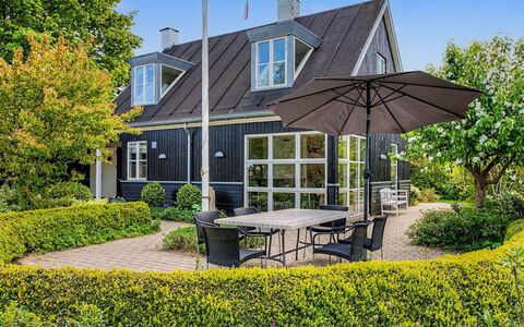 Gullan - 75M from the Sea: Holz, Dach, Die Architektur, Zuhause, Haus, Hütte, Abstellgleis, Hartholz, Steigung, Estate