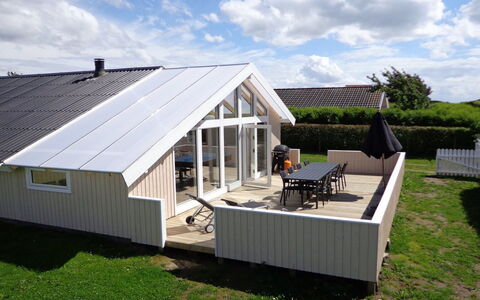 Dunya - 400M from the Sea: Blau, Strauch, Hütte, Ground, Garten, Estate, Schatten, Landscaping, Bauernhaus, Eco Hotel