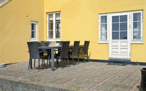 Store - 700M from the Sea: Möbel, Interior Design, Flooring, Holz, Fussboden, Decke, Holzboden, Stuhl, Tabelle, Beleuchtung