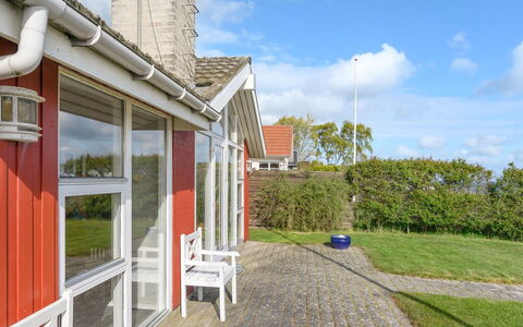 Keti - 5M from the Sea: Blau, Strauch, Hütte, Ground, Garten, Estate, Schatten, Landscaping, Bauernhaus, Eco Hotel