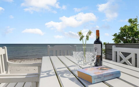 Keti - 5M from the Sea: Blau, Strauch, Hütte, Ground, Garten, Estate, Schatten, Landscaping, Bauernhaus, Eco Hotel