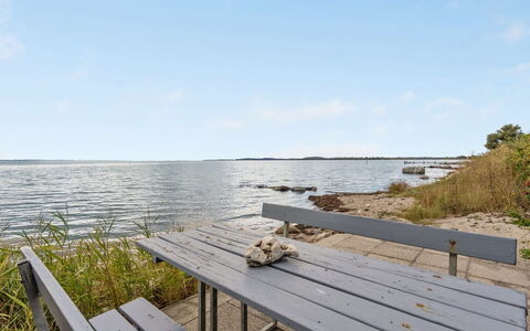 Tana - 5M from the Sea: Blau, Strauch, Hütte, Ground, Garten, Estate, Schatten, Landscaping, Bauernhaus, Eco Hotel