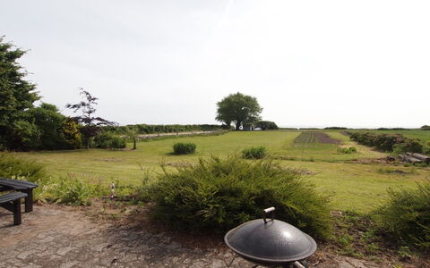 Joran - 120M from the Sea: Himmel, Gras, Natürliche Landschaft, Wiese, Einfach, Strauch, Landschaft, Grundstueck, Ländliches Gebiet