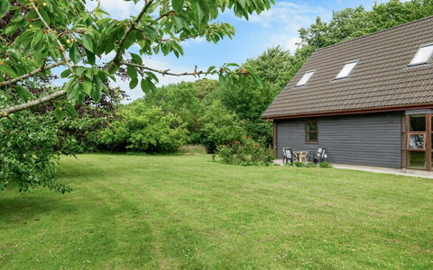 Jorith - 550M from the Sea: Dach, Haus, Zuhause, Hütte, Abstellgleis, Estate, Auffahrt, Gartenbauten, Garten, Schuppen